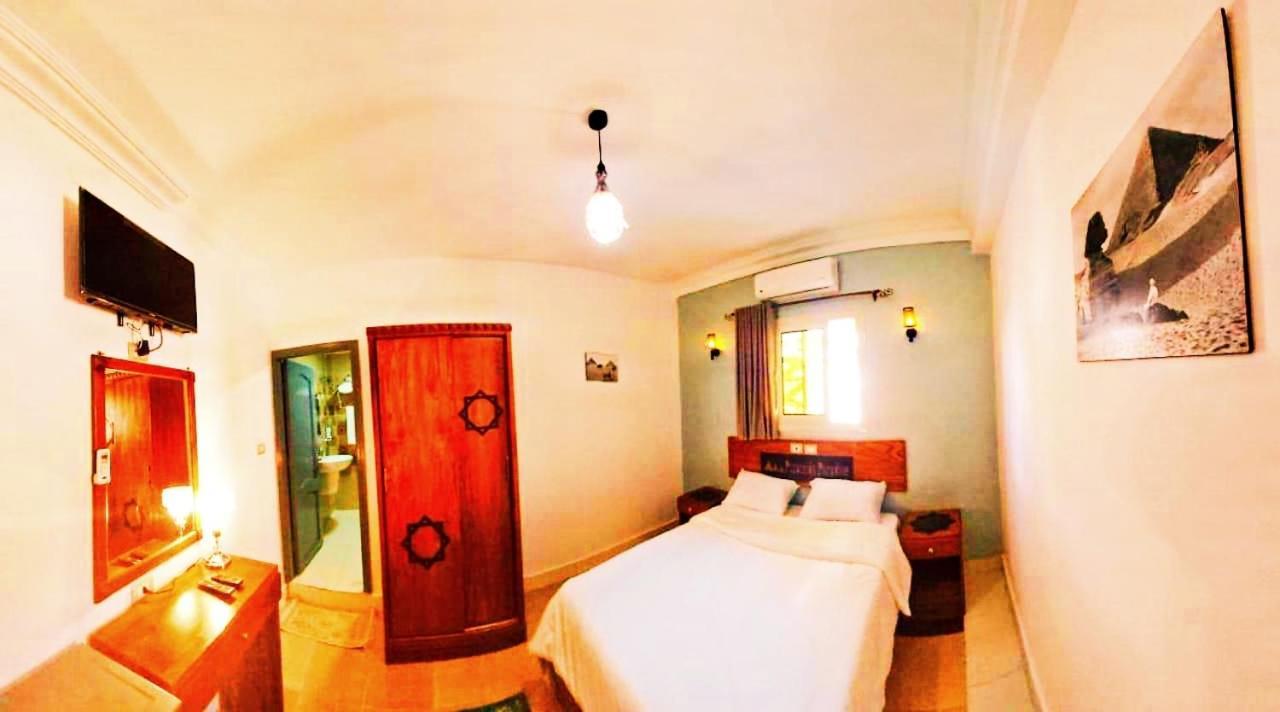 Carpet Alaadein Pyramids View Hotel Kafret el-Gabal Екстериор снимка