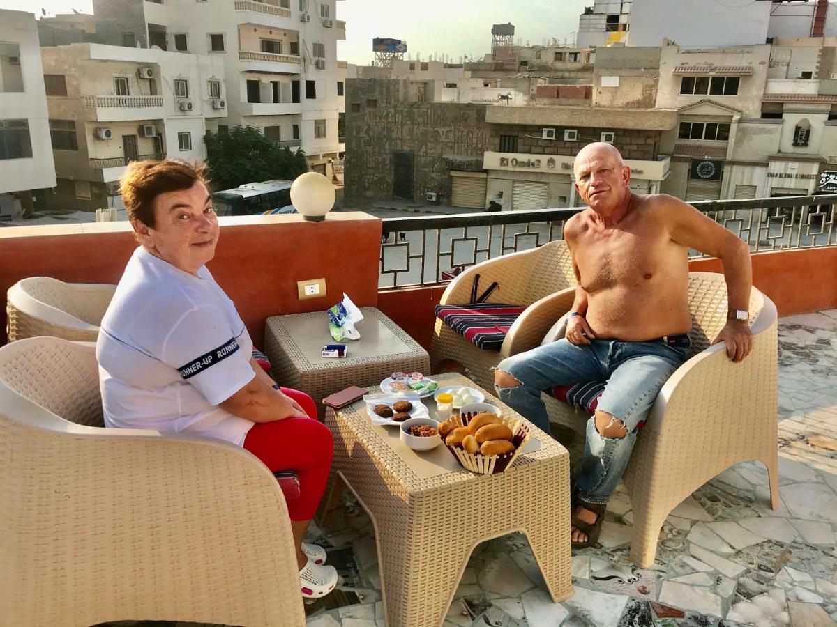 Carpet Alaadein Pyramids View Hotel Kafret el-Gabal Екстериор снимка
