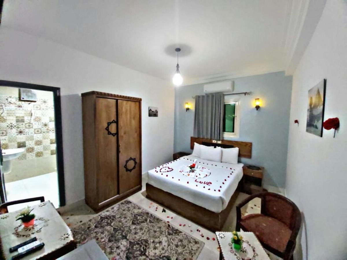 Carpet Alaadein Pyramids View Hotel Kafret el-Gabal Екстериор снимка